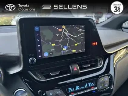 Photo 14 Toyota C-HR  122h Distinctive 2WD E-CVT MY22