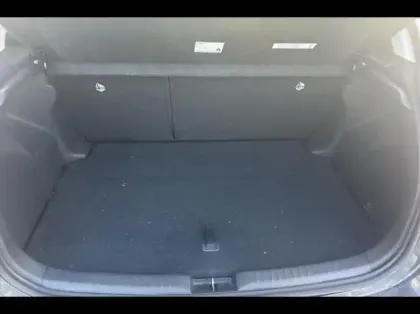 Photo 8 Toyota Yaris  116h Design 5p MY22