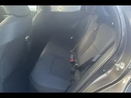 Photo 10 Toyota Yaris  116h Design 5p MY22