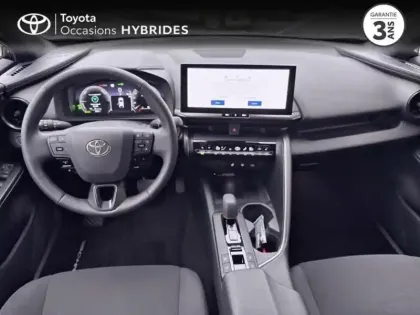 Photo 7 Toyota C-HR  2.0 Hybride Rechargeable 225ch Design Pack Confort