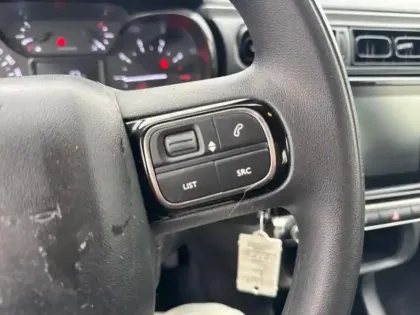 Photo 14 Citroën C3  1.5 BlueHDi 100ch S&S FEEL