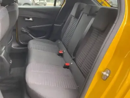 Photo 6 Peugeot 208  e- 136ch Style