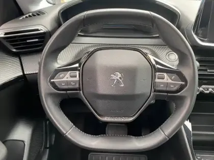 Photo 11 Peugeot 208  e- 136ch Style