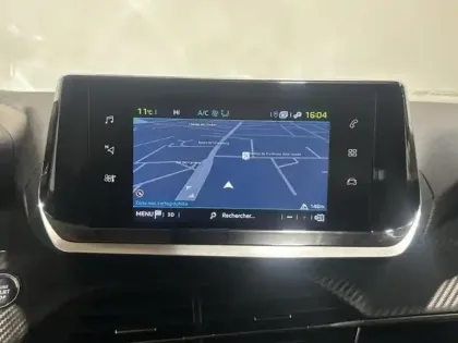 Photo 12 Peugeot 2008  e- 136ch Style