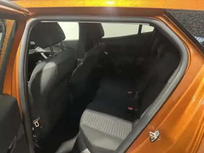 Photo 9 Peugeot 2008  e- 136ch Style