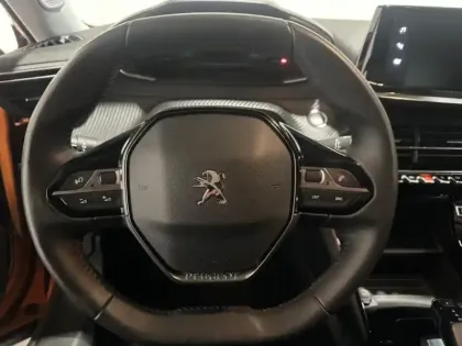 Photo 14 Peugeot 2008  e- 136ch Style