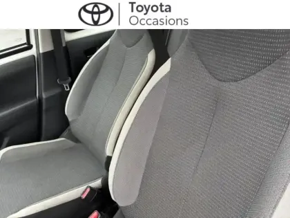 Photo 11 Toyota Aygo  1.0 VVT-i 72ch x-play 5p MY20