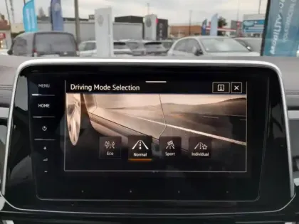 Photo 13 Volkswagen T-roc  1.5 TSI EVO 150ch R-Line DSG7