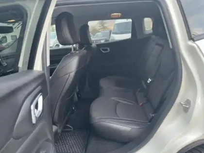 Photo 9 Jeep Compass  1.3 Turbo T4 190ch PHEV 4xe Limited AT6 eAWD