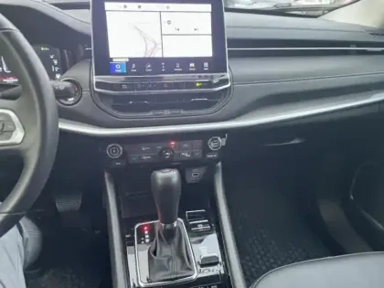 Photo 13 Jeep Compass  1.3 Turbo T4 190ch PHEV 4xe Limited AT6 eAWD