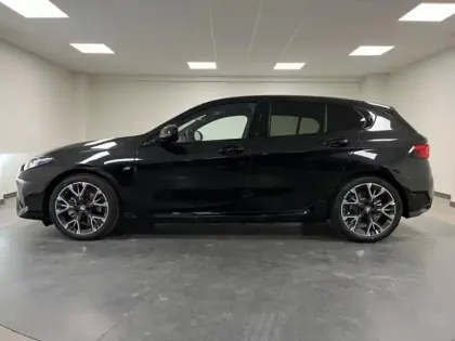 Photo 6 BMW Serie 1 Série 1 120A 170ch M Sport DKG7