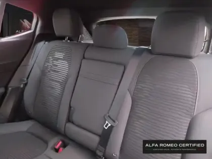 Photo 13 Alfa Romeo Tonale  1.5 Hybrid 130ch Sprint TCT