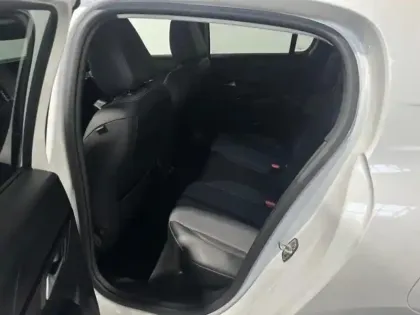 Photo 9 Peugeot 208  e- 136ch Allure Pack