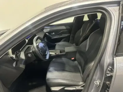 Photo 7 Peugeot 308  PHEV 180ch Allure Pack e-EAT8