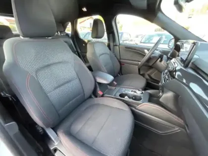 Photo 10 Ford Kuga  2.5 Duratec 190ch FHEV E85 ST-Line Business BVA