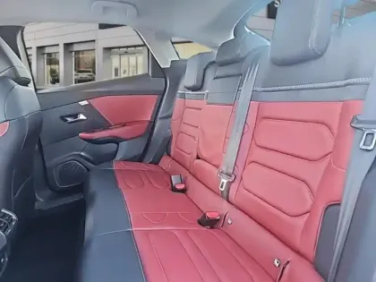 Photo 9 Citroën C4  Moteur électrique 136ch (100 kW) Shine Pack Automatique