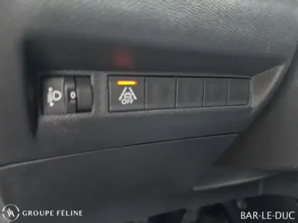 Photo 11 Peugeot 2008  1.2 PureTech 100ch S&S Style