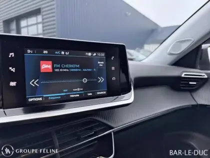 Photo 14 Peugeot 2008  1.2 PureTech 100ch S&S Style