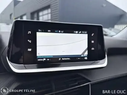 Photo 13 Peugeot 2008  1.2 PureTech 100ch S&S Style