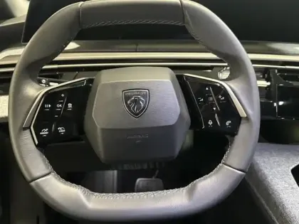 Photo 11 Peugeot 3008  1.2 Hybrid 145ch Allure e-DCS6