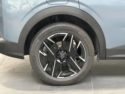 Photo 10 Peugeot 3008  1.2 Hybrid 145ch Allure e-DCS6