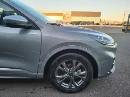 Photo 9 Ford Kuga  2.5 Duratec 190ch FHEV E85 ST-Line X BVA