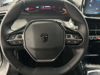 Photo 10 Peugeot 208  1.2 PureTech 100ch S&S Active