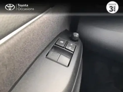 Photo 26 Toyota Yaris  70 VVT-i Dynamic Business 5p MY22