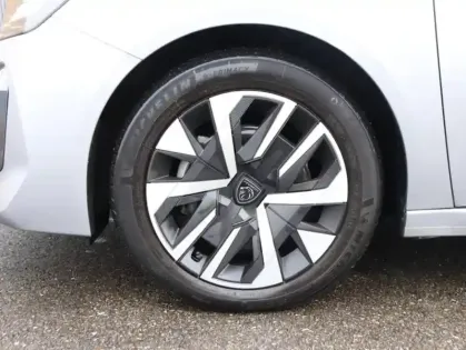 Photo 10 Peugeot 208  1.2 Hybrid 100ch Style e-DCS6