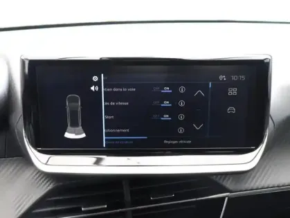 Photo 16 Peugeot 208  1.2 Hybrid 100ch Style e-DCS6