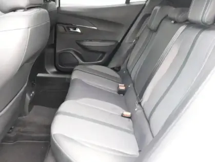 Photo 10 Peugeot 2008  1.2 PureTech 130ch S&S Allure Pack EAT8