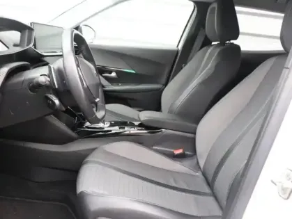 Photo 9 Peugeot 2008  1.2 PureTech 130ch S&S Allure Pack EAT8