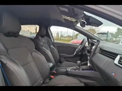 Photo 9 Renault Clio  1.6 E-Tech 145ch full hybrid esprit Alpine - 24