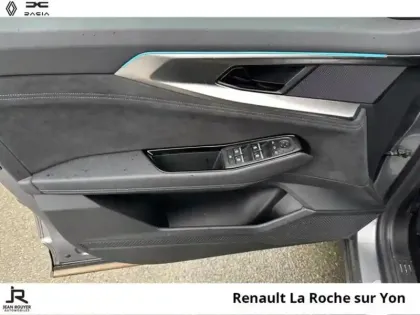 Photo 13 Renault Austral  1.2 E-Tech full hybrid 200ch Techno esprit Alpine - 24