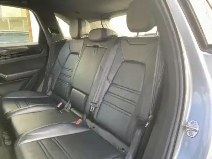 Photo 11 Porsche Cayenne  3.0 V6 462ch E-Hybrid