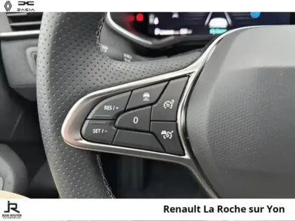 Photo 13 Renault Clio  1.6 E-Tech 145ch full hybrid esprit Alpine - 25