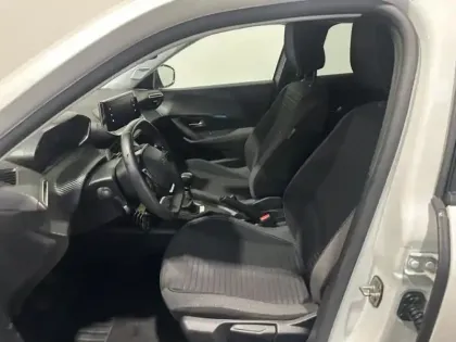 Photo 8 Peugeot 2008  1.2 PureTech 100ch S&S Style