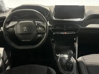 Photo 7 Peugeot 2008  1.2 PureTech 100ch S&S Style