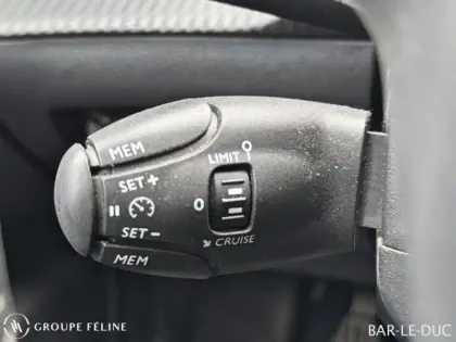 Photo 14 Peugeot 2008  1.2 PureTech 100ch S&S Allure 5cv