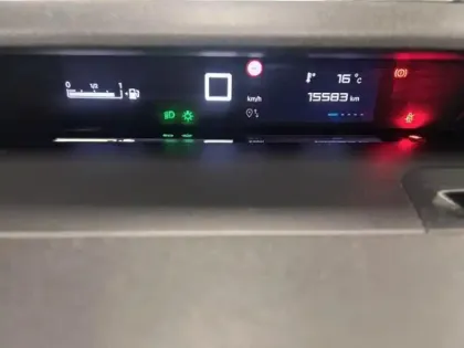 Photo 10 Citroën C3  1.2 Turbo 100ch MAX