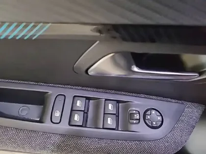 Photo 29 Peugeot 208  PureTech 100 S&S BVM6