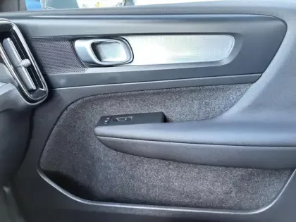 Photo 15 Volvo Xc40  T4 Recharge 129+82 ch DCT7