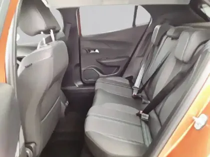 Photo 11 Peugeot 2008  BlueHDi 130 S&S EAT8