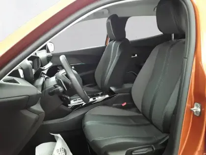 Photo 10 Peugeot 2008  BlueHDi 130 S&S EAT8