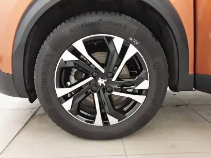 Photo 12 Peugeot 2008  BlueHDi 130 S&S EAT8