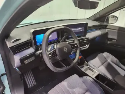 Photo 6 Renault 4 Renault  E-Tech Electrique 150 ch autonomie confort