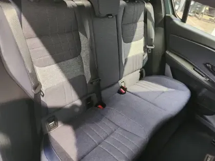 Photo 7 Renault 4 Renault  E-Tech Electrique 150 ch autonomie confort