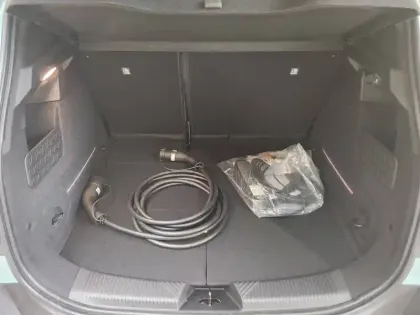 Photo 8 Renault 4 Renault  E-Tech Electrique 150 ch autonomie confort