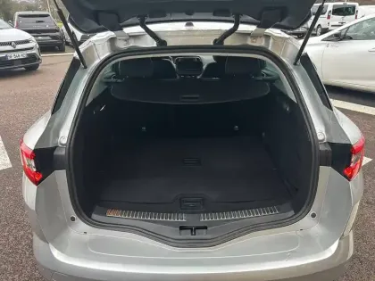 Photo 8 Renault Megane Mégane IV Estate Blue dCi 115 EDC