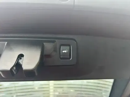 Photo 14 Renault Rafale  E-Tech full hybrid 200ch